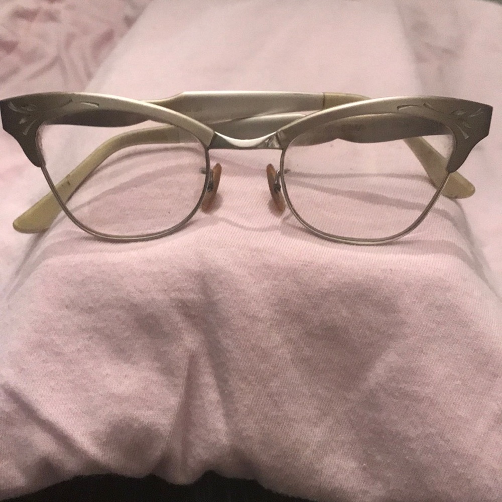 Vintage cat eye glasses Bausch & loms 12k GF